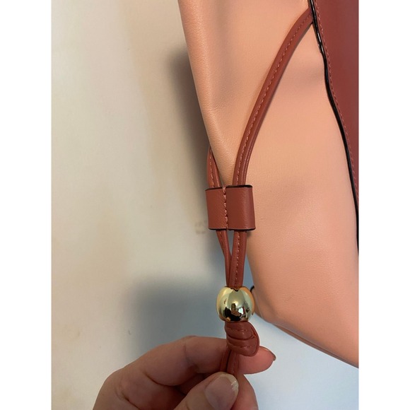 Victoria's Secret Rose Peach Colorblock Tote NWOT - Picture 5 of 6